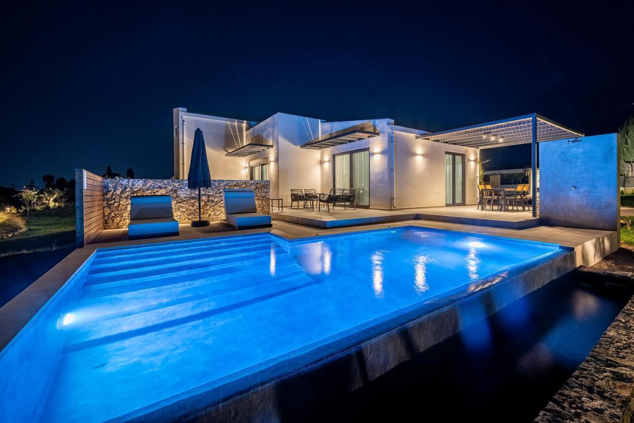 Campo Premium Stay Private Pool Villas Kos Bagian luar foto